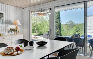 Nice Home In Ebeltoft With Sauna