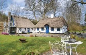 Three-Bedroom Holiday Home In Give - Jelling