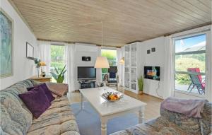 Nice Home In Augustenborg With Wifi