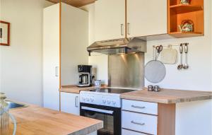 Two-Bedroom Holiday Home In Hvide Sande