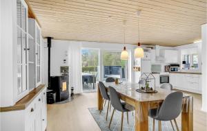 Awesome Home In Haderslev With Wifi