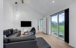 Gorgeous Home In Sjølund With Kitchen