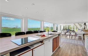 Cozy Home In Store Heddinge With Wifi