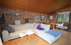Three-Bedroom Holiday Home In Struer