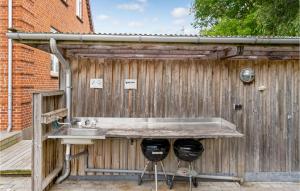 Six-Bedroom Holiday Home In Bagenkop