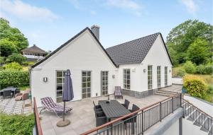 Three-Bedroom Holiday Home In Krusa