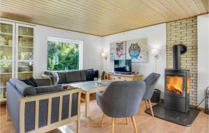 Three-Bedroom Holiday Home In Jagerspris