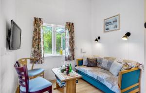 2 Bedroom Beautiful Home In Nykøbing Sj