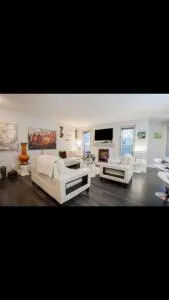 Cozy and beautiful 3 bedroom house close to lake - Devon