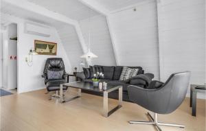 Two-Bedroom Holiday Home In Knebel