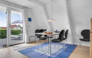 Two-Bedroom Holiday Home In Knebel