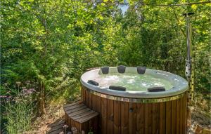 4 Bedroom Awesome Home In Højby