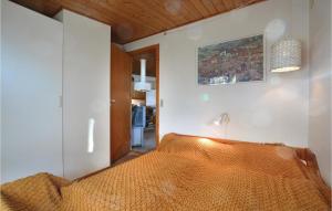 Four-Bedroom Holiday Home In Sjallands Odde