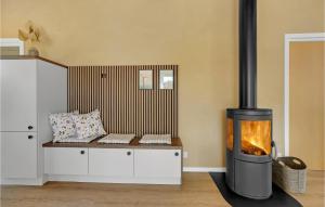 Cozy Home In Sydals With Kitchen