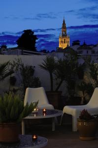 Un Patio En Santa Cruz hotel, 
Seville, Spain.
The photo picture quality can be
variable. We apologize if the
quality is of an unacceptable
level.