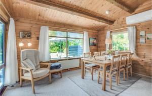 Three-Bedroom Holiday Home In Vaggerlose