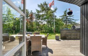 3 Bedroom Cozy Home In Skjern