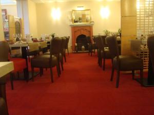 Hotels Logis Hotel de France : photos des chambres