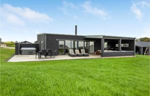 Three-Bedroom Holiday Home In Haderslev