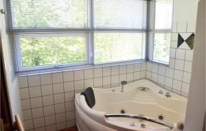 Holiday Home Åbrinken Aakirkeby Vi