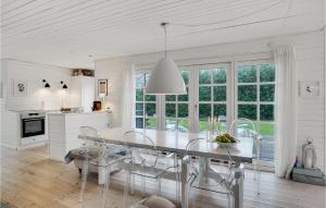 Stunning Home In Stege With Kitchen