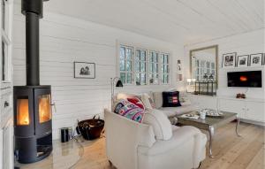 Stunning Home In Stege With Kitchen