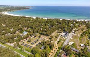 Nice Home In Nexø With Wifi