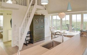 Three-Bedroom Holiday Home In Blavand