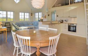 Three-Bedroom Holiday Home In Blavand