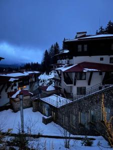 Гранд Манастира , Пампорово