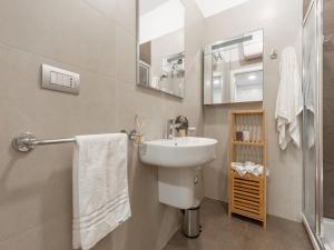 The Best Rent - Sunny two-bedroom apartment in Piazzale Loreto