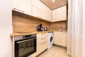 Sunny 1BD Apartment in OLD TOWN by Flat Mаnager