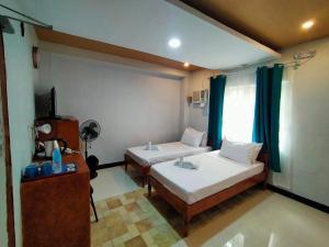 JPrime Travellers Lodge