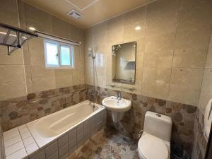 Phòng Loại Sang Giường Đôi (Deluxe Double Room)