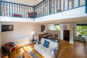 The Old Chapel by Big Skies Cottages - Bramer