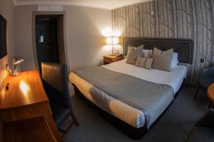 Standard Double Room room in Riverside Lodge Hotel