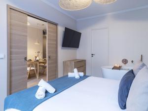 The Blue Suite on Champs Elysées Avenue