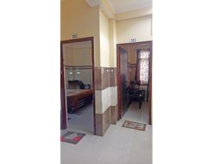 Hotel Kanha Dham, Kanpur
