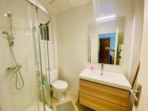 Appartements Le Delfino PORT DE NICE : photos des chambres