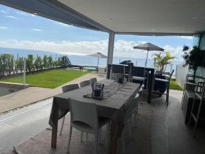 Cest La Vie Beach House