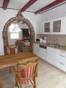 Ferienwohnung Elise im Gulfhof am Kanal - Heidhörnerweg