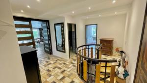 Large holiday apartment with sauna, terrace, garden and open fireplace
