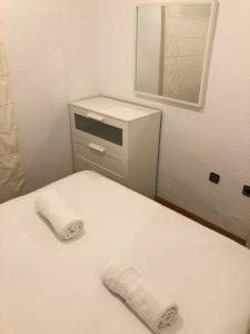 NEW! Cute apartment near metro