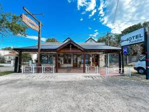 Nuevo Hotel Parador - Roldán