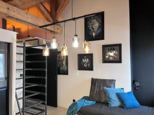B&B / Chambres d'hotes Sous les toits, by Refuges en ville : photos des chambres