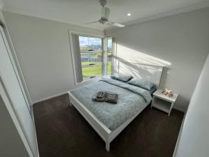 Beautiful 4 bdr house - Sandstone point, Bribie