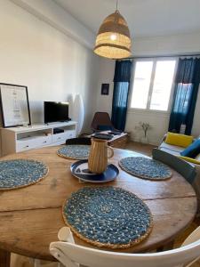 Appartements Le Thirty - appt 70m2, centre de Royan & plage : photos des chambres