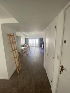 Departamento 3 ambientes vista al mar en Playa Grande con cochera cubierta