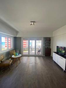 Departamento 3 ambientes vista al mar en Playa Grande con cochera cubierta