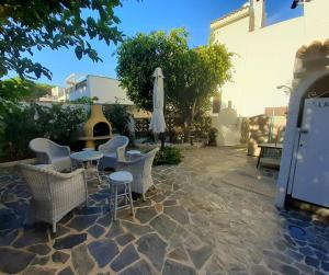 House in the center of albir, 2 min walk from the beach